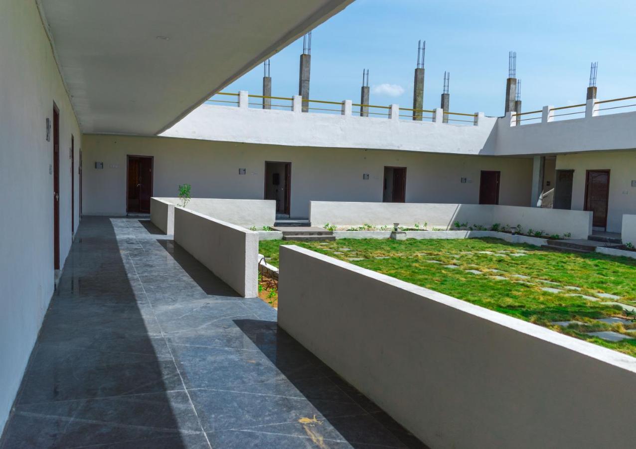 Seagull Beach Resort Chirala Kültér fotó