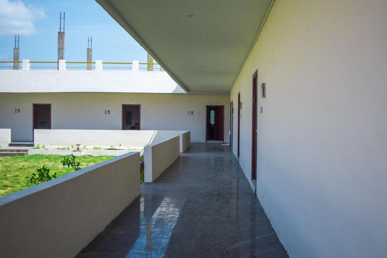 Seagull Beach Resort Chirala Kültér fotó